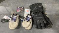 BOX W/ TOUGH DUCK SNOWMOBILE GLOVES, BABY BABA GLOVES, GEL HEEL GRIPS