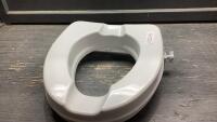 TOILET RAISED SEAT