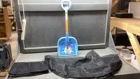 KIDS BLUEY SHOVEL + (2) WATER BARREL SCREENS