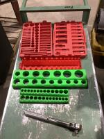 MAGNETIC SOCKET ORGANIZERS & RATCHET-SAE