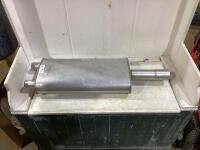 EXHAUST MUFFLER