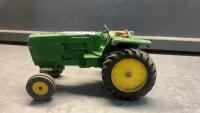VITANGE JOHN DEERE TRACTOR - ERTL