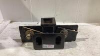 HITCH MOUNT BRACKET