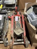 FLOOR JACK