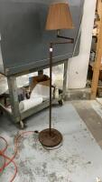 FLOOR LAMP W/ ADJUSTABLE ARM