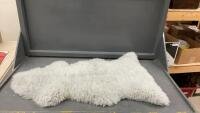 SMALL TANNED SHEEPSKIN DYED A LIGHT GREY