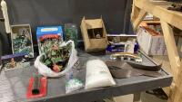 CHRISTMAS VILLAGE ACCESSORIES - ONE BUILDING, HORSE + CARRIAGE, ROADS