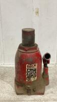 HYDRAULIC BOTTLE JACK 30 TON
