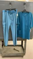 PAIR OF OXGEAR MEN&rsquo;S SCRUB PANTS AND TOP -