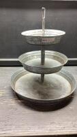 GALVANIZED METAL 3-TIER DISPLAY UNIT