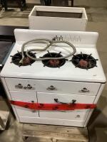 VINTAGE McCLARY GAS STOVE