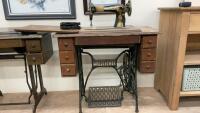 ANTIQUE TREADLE SINGER SEWING MACHINE IN CABINET
