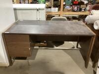 WOODEN DESK
