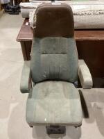 TRUCK SEAT