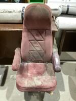 TRUCK SEAT
