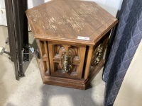 6-SIDED END TABLE