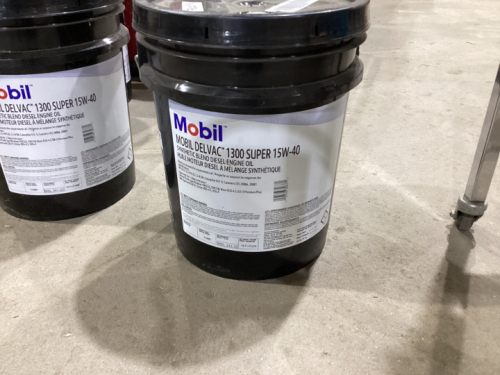 MOBIL SYNTHETIC BLEND DIESEL ENGINE OIL