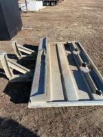 Aluminum headache rack
