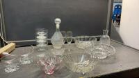 BOX OF CLEAR GLASSWARE