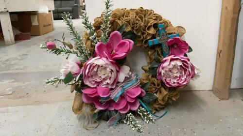 BURLAP WREATH W/ FLOWERS & A CROSS