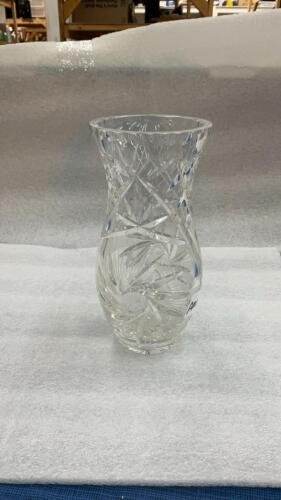 PINWHEEL CRYSTAL VASE