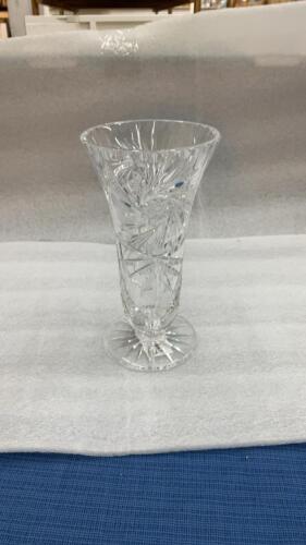PINWHEEL CRYSTAL VASE