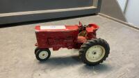 VINTAGE ERTL TRACTOR