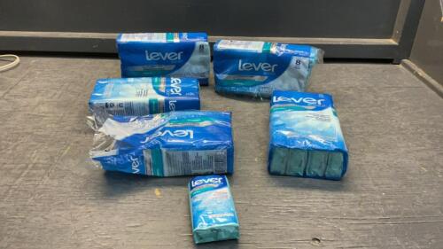 (29) BARS OF LEVER 2000 SOAP