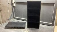 TOSHIBA DVD PLAYER + DVD STAND