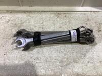 BUNDLE OF ASSORTED WRENCHES