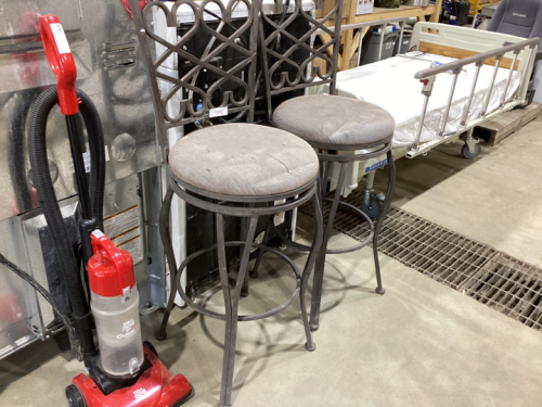 PAIR OF STOOLS