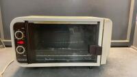 SMALL MOULINEX TOASTER OVEN