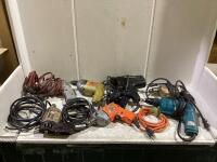 TOTE W/ (7) DRILLS, CORDS & LAMP