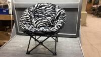 ZEBRA PRINT KID&rsquo;S FOLDING CHAIR