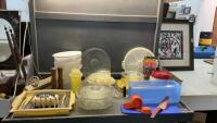 BOXFUL OF KITCHEN ITEMS - GLASS BOWLS, TUPPERWARE, UTENSILS IN TRAY, CASSEROLESS