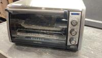 BLACK + DECKER MULTI FUNCTION OVEN