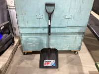 COLLAPSIBLE SHOVEL