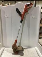 BLACK & DECKER GRASSHOG CORDED STRING TRIMMER