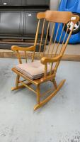 WOOD ROCKING CHAIR