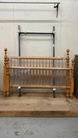 QUEEN HEADBOARD/FOOTBOARD & METAL FRAME