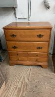 3-DRAWER DRESSER
