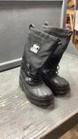 SOREL WINTER BOOTS - MEN&rsquo;S SIZE 10