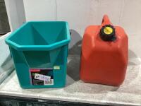 RUBBERMAID MOP BUCKET & 10L GASOLINE TANK