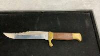 HUNTING KNIFE