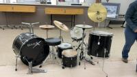 (11) PIECE DRUM SET