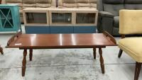 VILA&rsquo;S RECTANGLE COFFEE TABLE