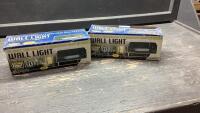 (2) FLUORESCENT DUSK TO DAWN WALL LIGHT