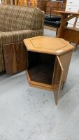 SMALL 6-SIDED END TABLE