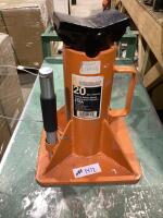 STRONGARM 20 TON VEHICLE SAFETY STAND