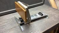 SEWING MACHINE LIFT